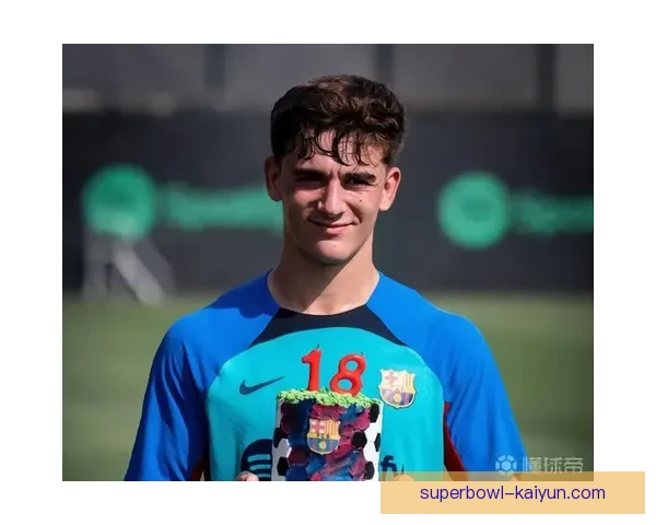 加维迎来巴萨出场里程碑，表现稳定引发外界关注