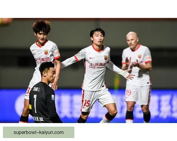 克鲁伊夫进攻组织水平持续提升，引领战术革新趋势